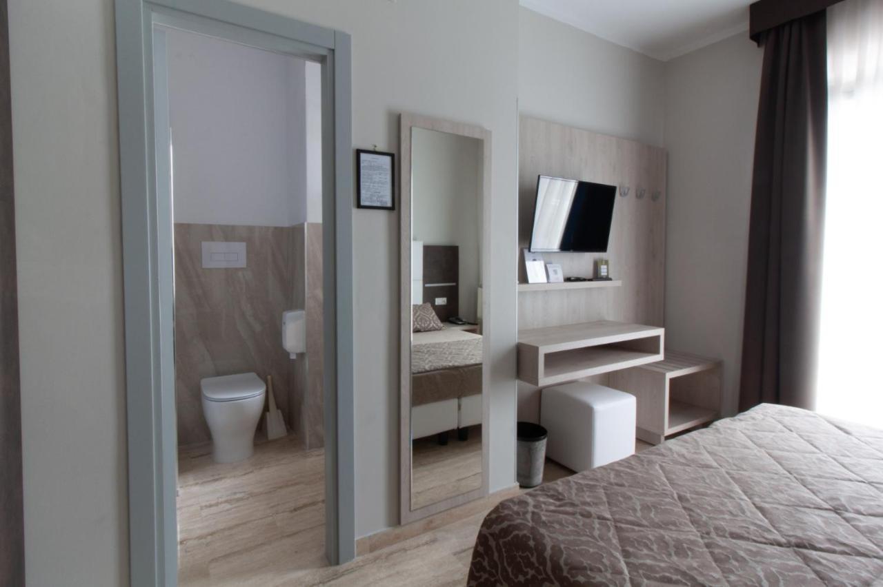 Hotel Europa แตร์โมลิ ภายนอก รูปภาพ