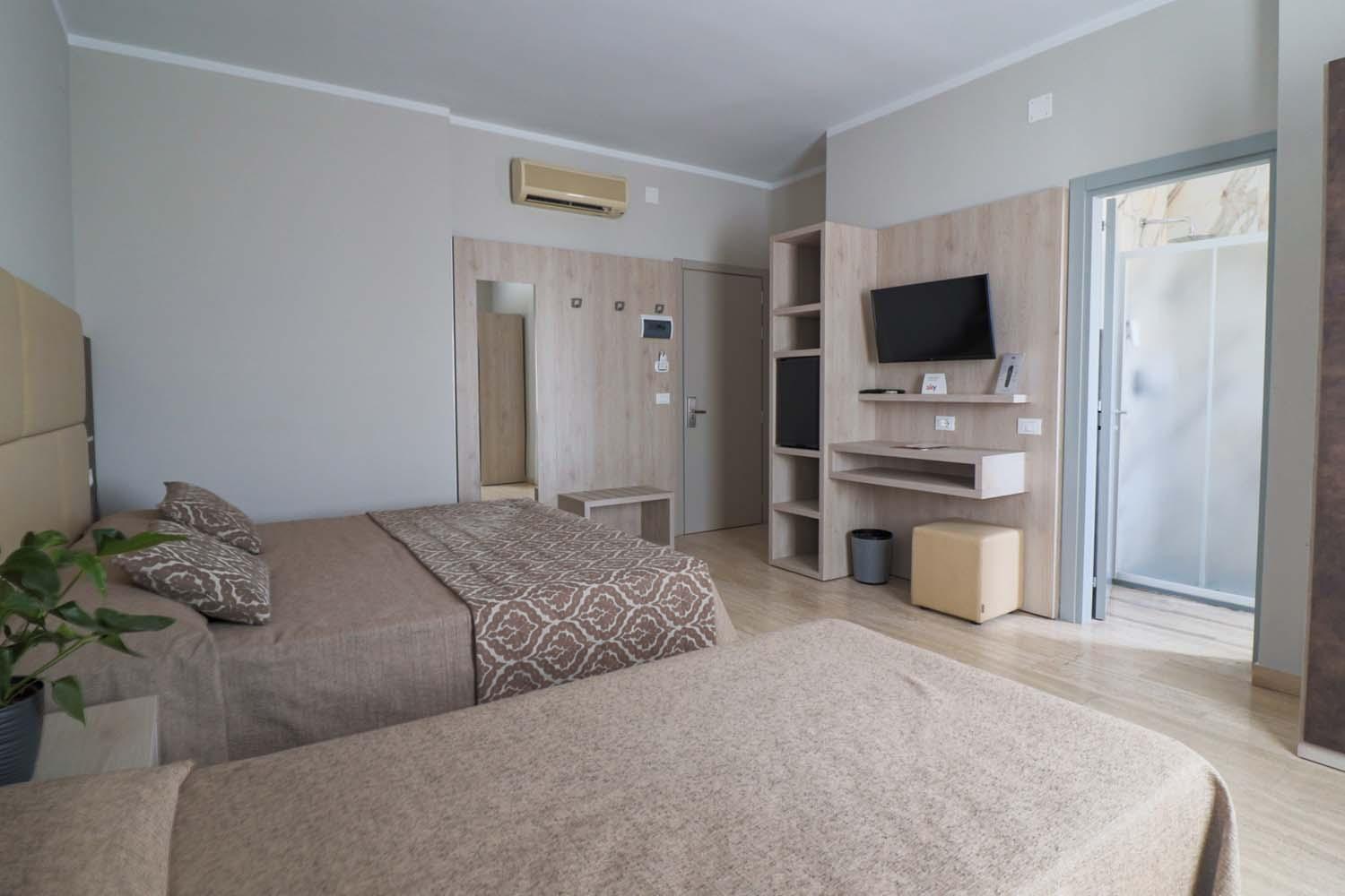 Hotel Europa แตร์โมลิ ภายนอก รูปภาพ